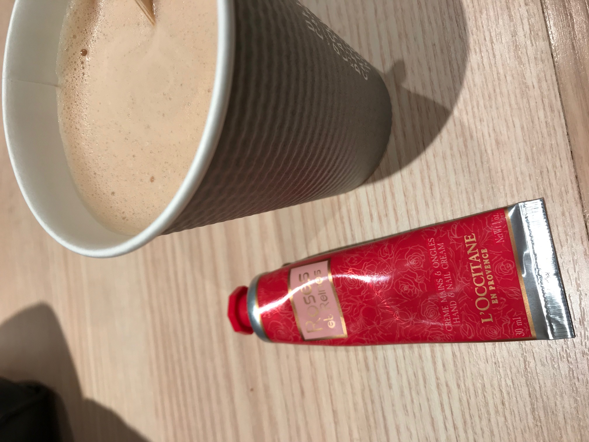 最近のお気に入りはロクシタンのハンドクリーム