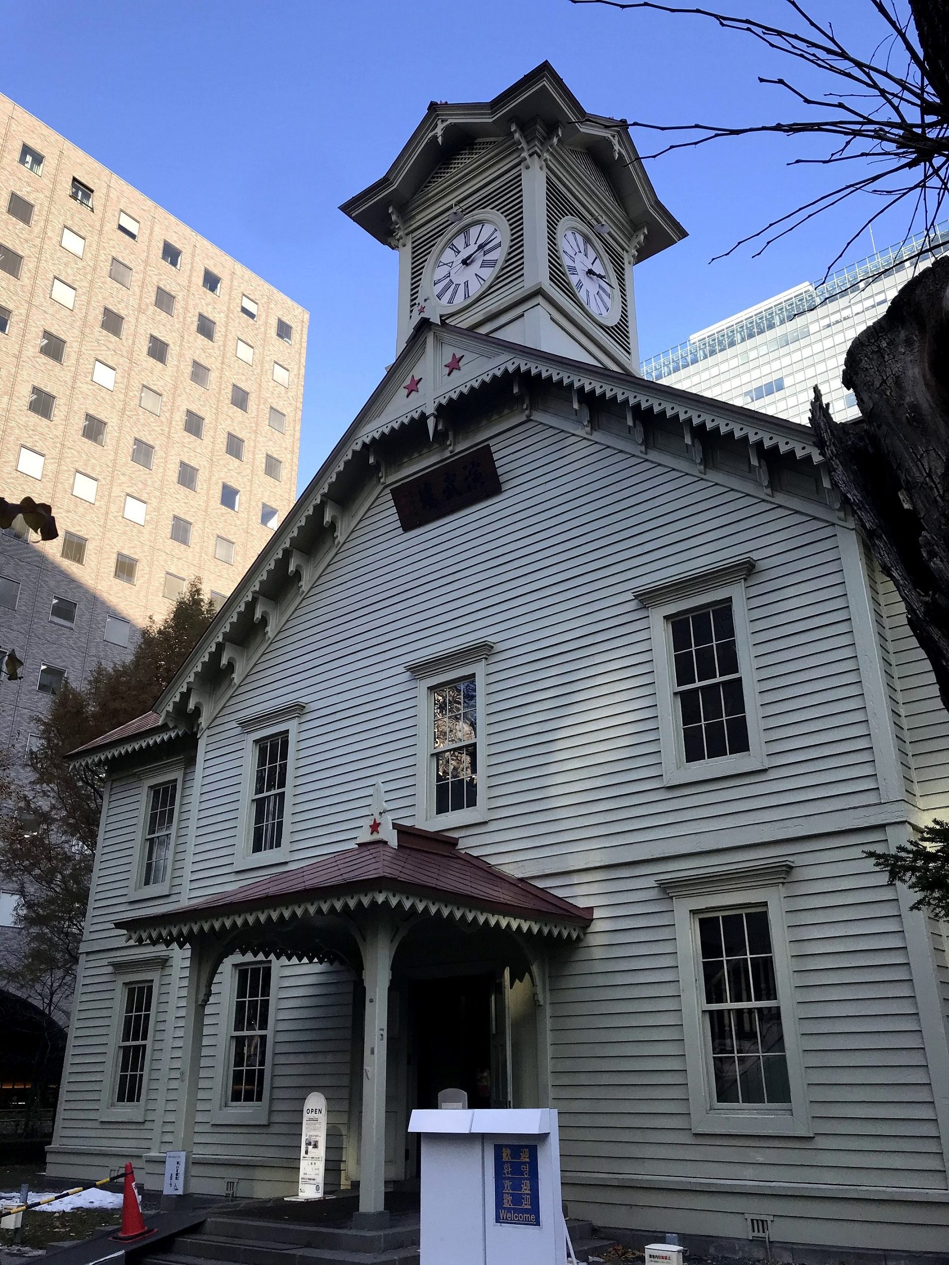 Wi-Fiはあっても使えないならLANケーブルが使えるUSBハブを持とう