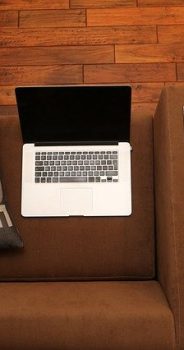 【テレワーク】おうちで揃えたもの・マイク付きイヤフォン、WEBカメラ、パーテーションも